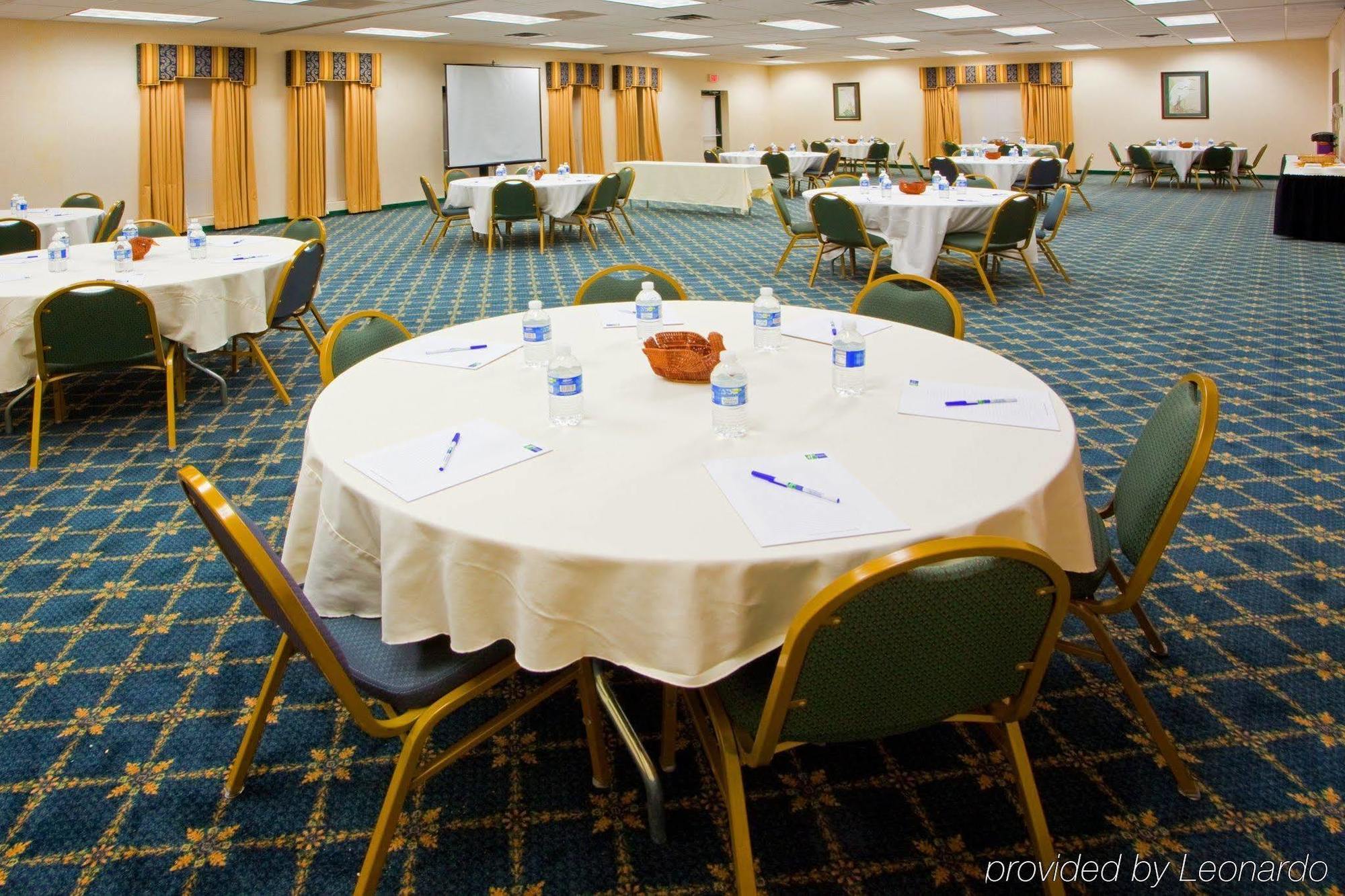 Holiday Inn Express Cambridge By Ihg Eksteriør bilde