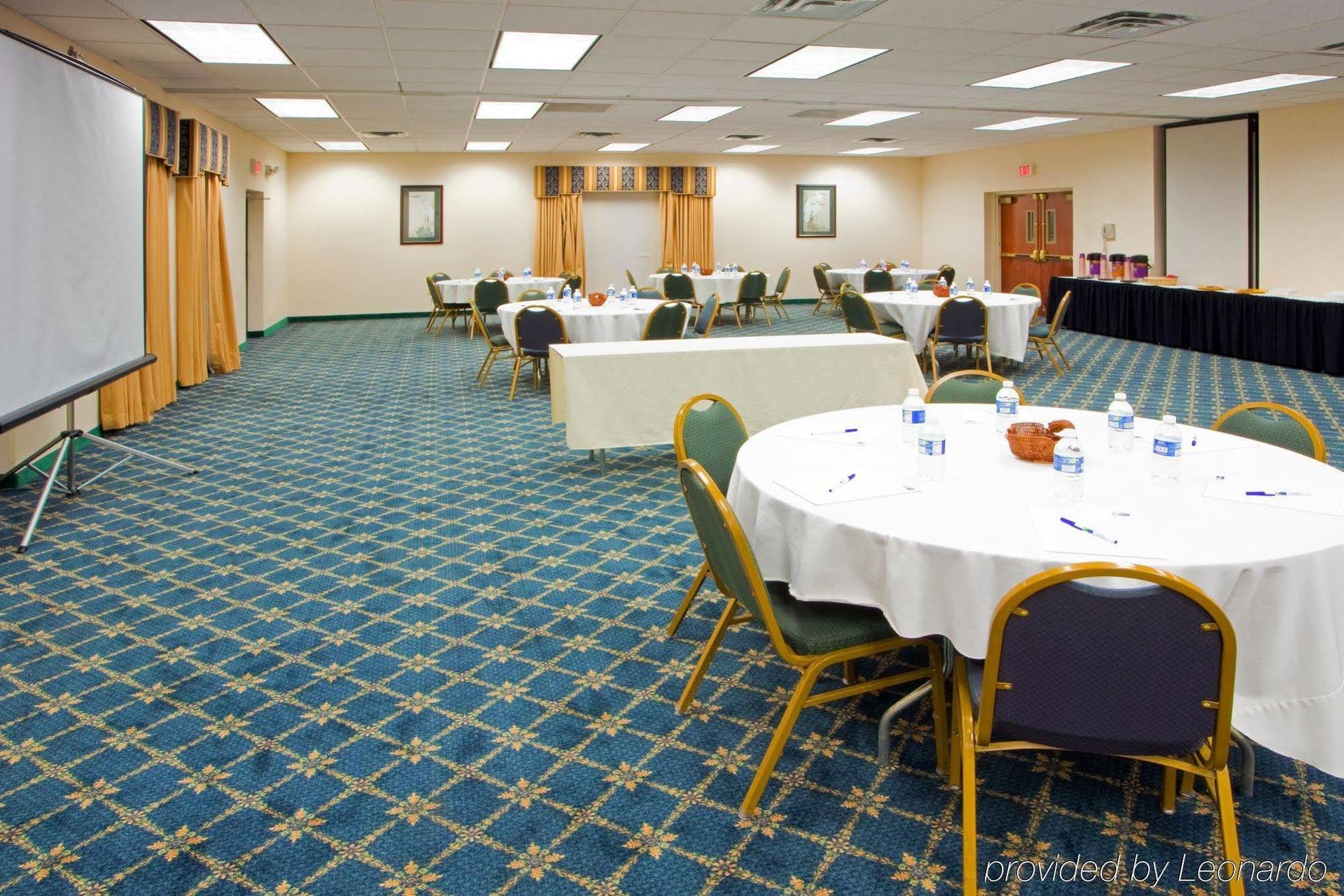 Holiday Inn Express Cambridge By Ihg Eksteriør bilde