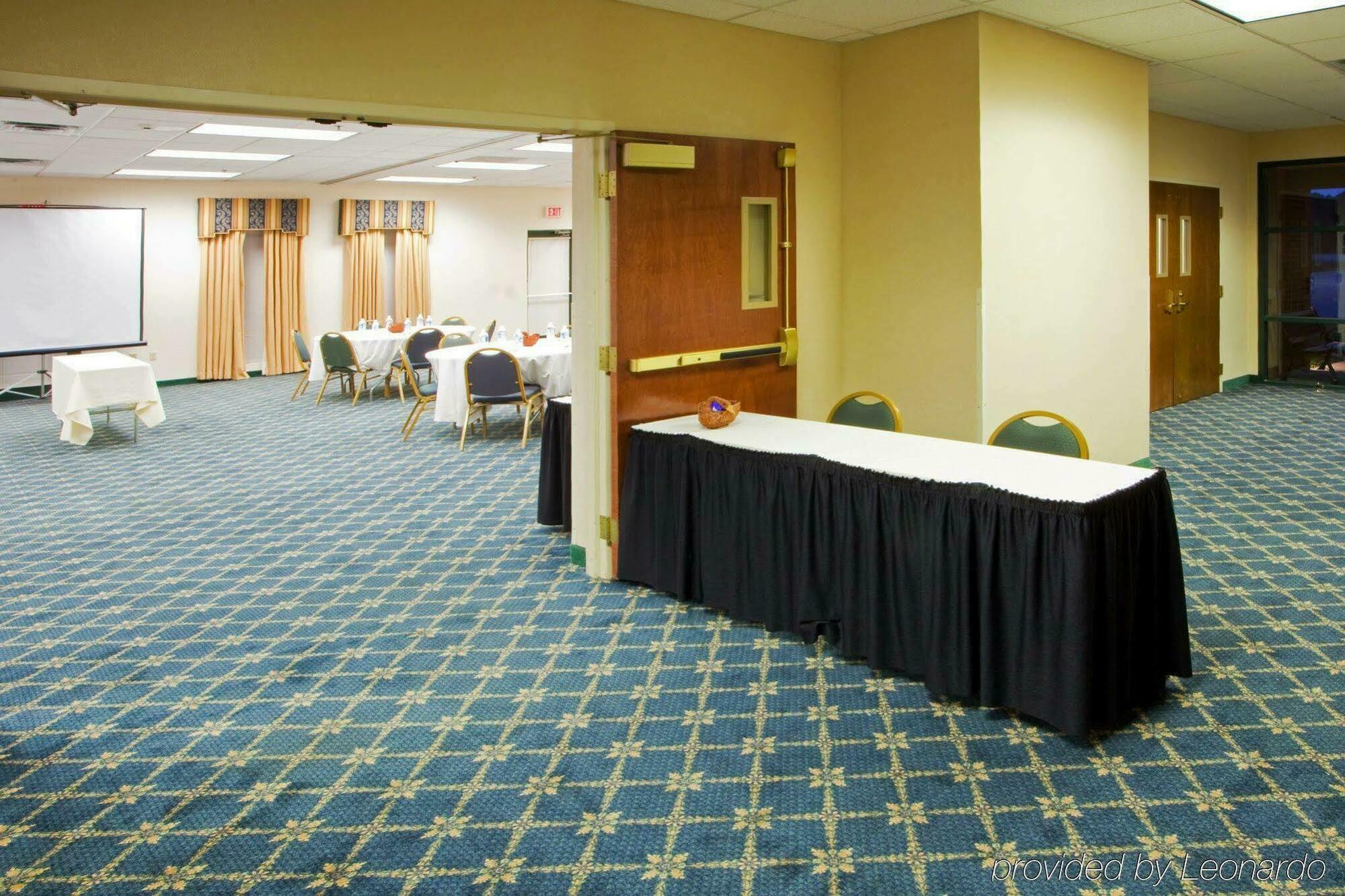 Holiday Inn Express Cambridge By Ihg Eksteriør bilde